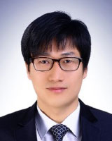 송안규 해설사 사진