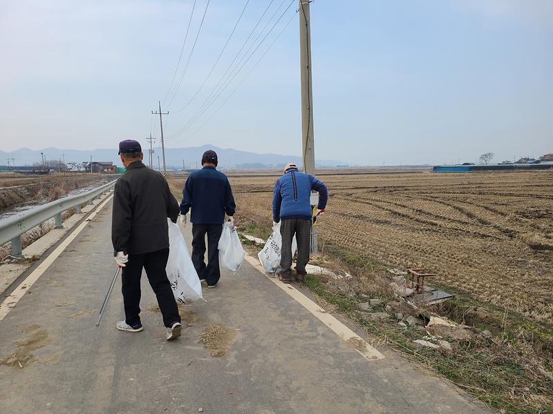 하천_환경정화활동_사진_2