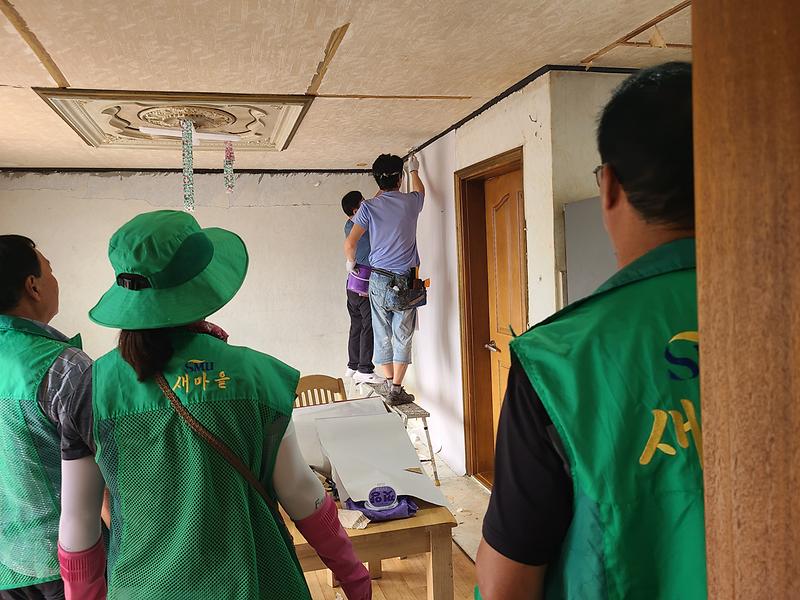 양도면새마을_집수리봉사_사진_3