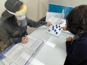 2021년 방역수칙 지키며 치매조기검진 진행 사진