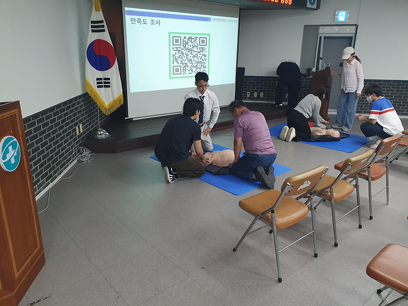 심폐소생술_2.png 이미지