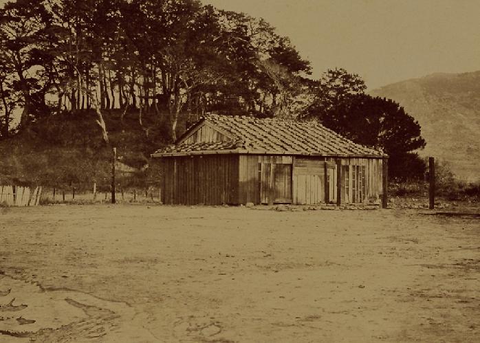 일본공관 룡미산 사진