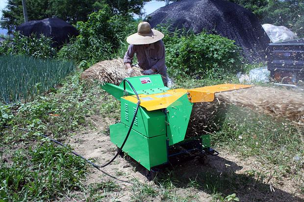 볏짚절단기
