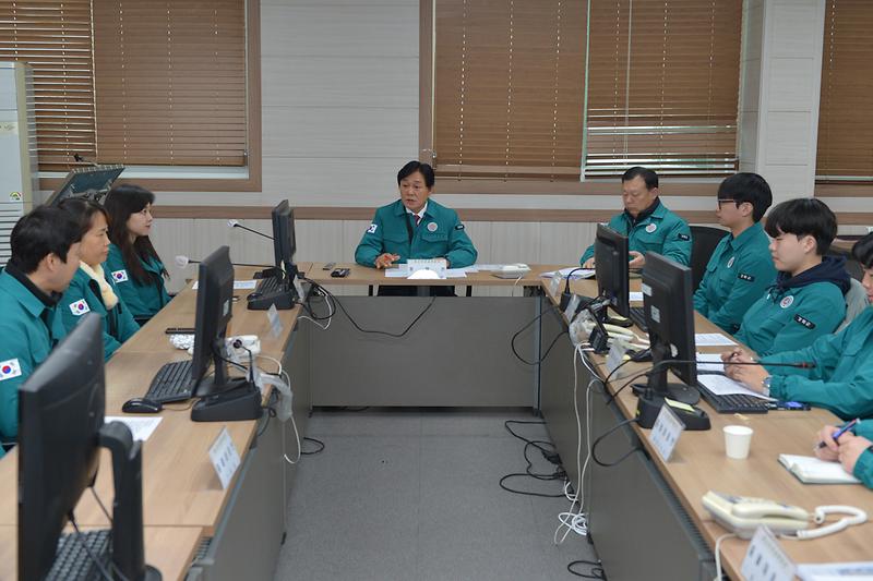 재난상황실_격려_(1).jpg 이미지