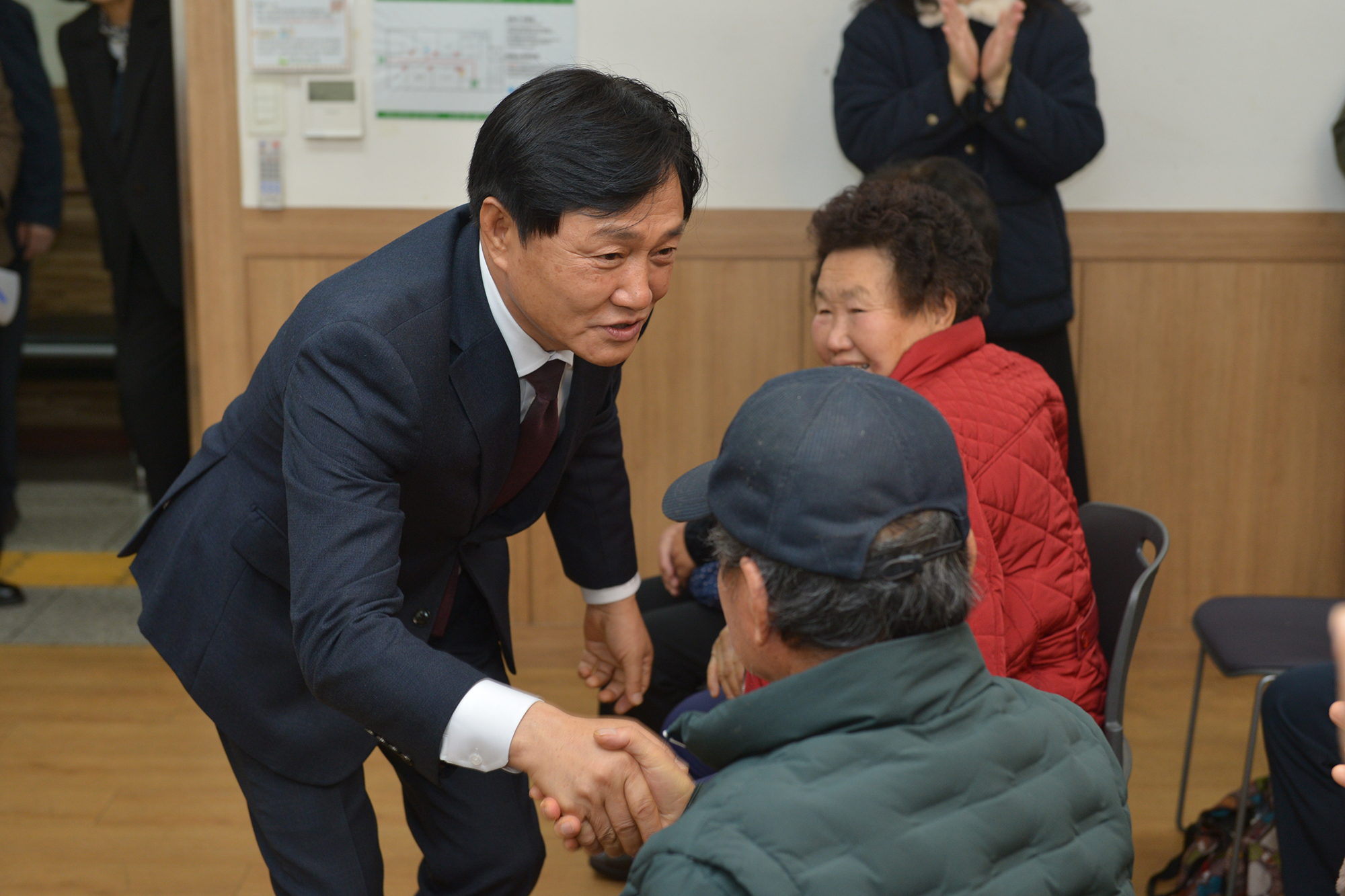  스마트_경로당_노래자랑_(1).jpg 이미지