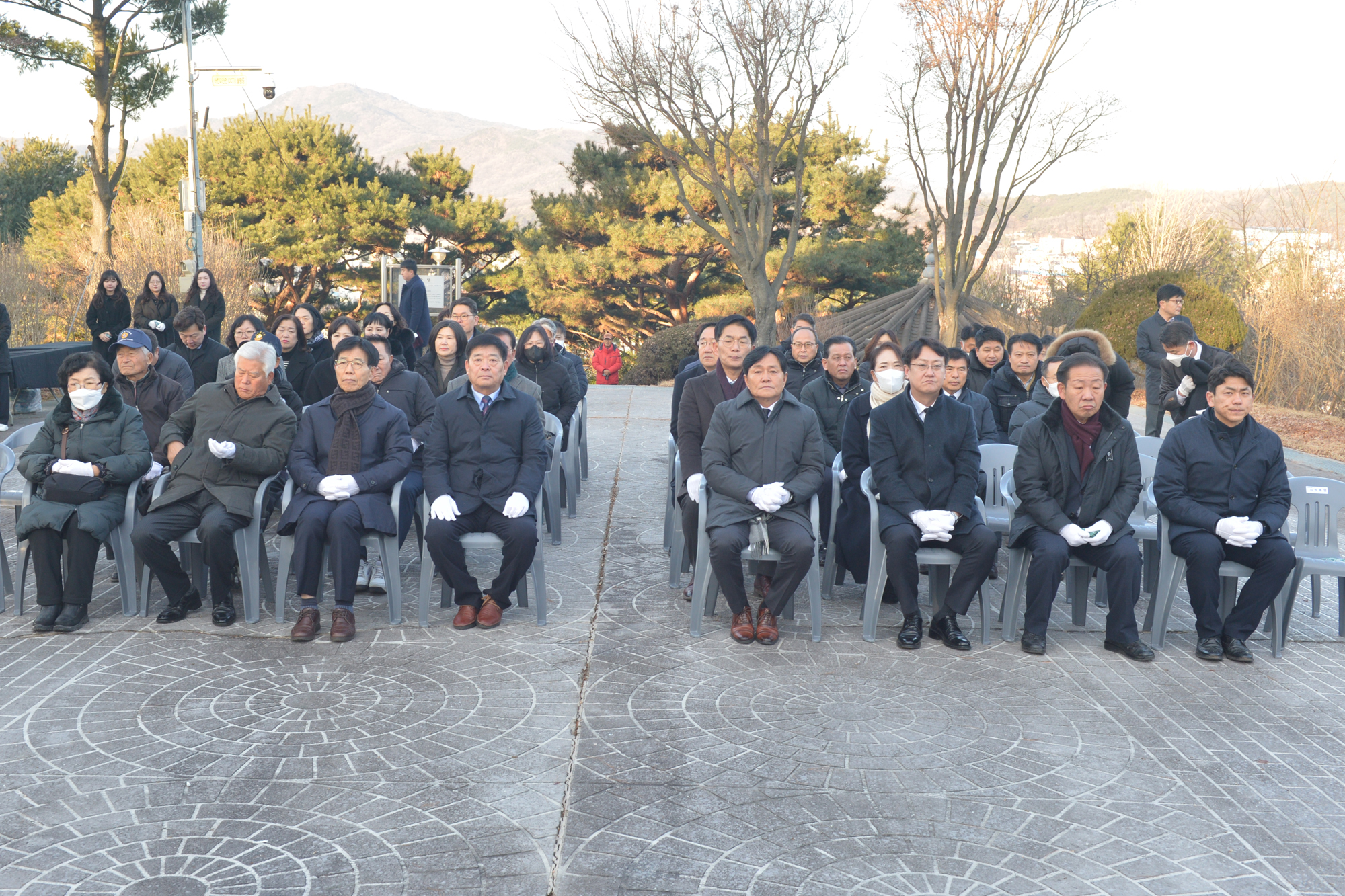  2025년_새해_현충탑_참배_(5).jpg 이미지