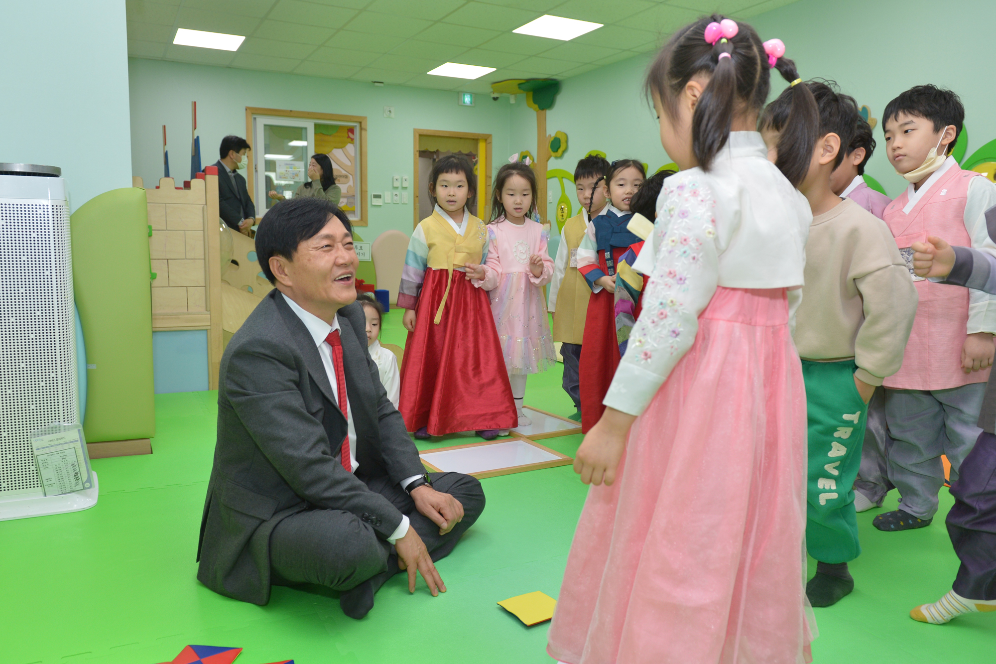  강화군청_어린이집_방문_(5).jpg 이미지