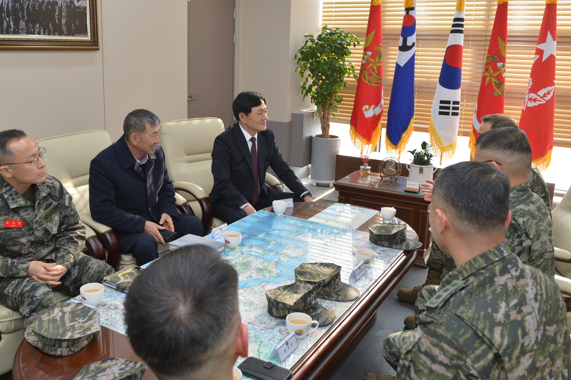  해병대_2사단_설명절_맞이_위문_(5).jpg 이미지