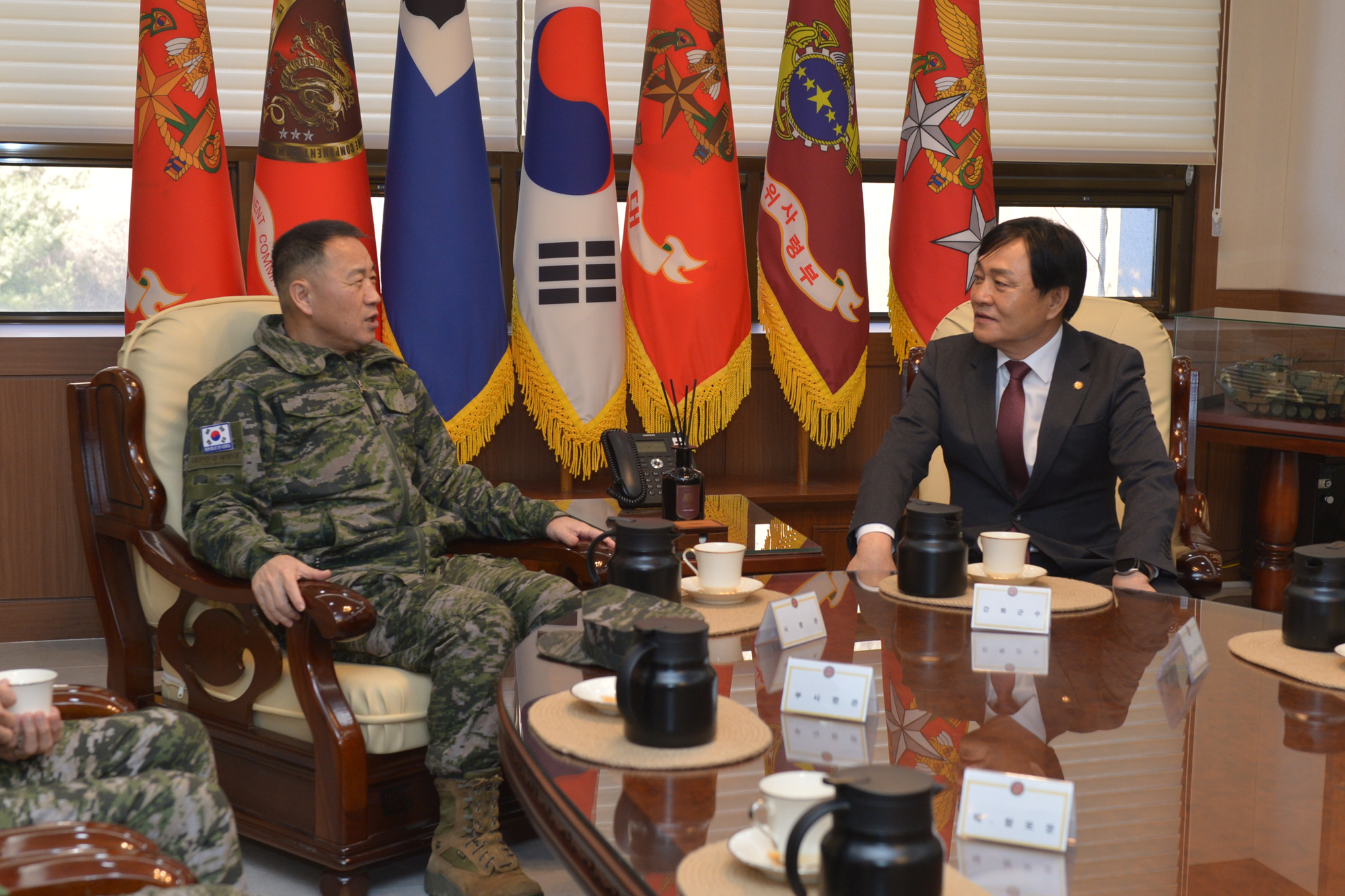  일자리_관련_해병대사령부_업무협약_(8).jpg 이미지