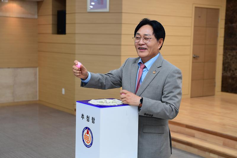 9월_중_직원조회_(16).jpg 이미지