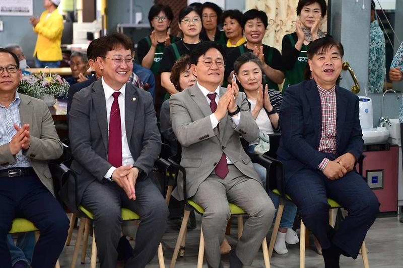 은혜재가요양복지센터_장수잔치_(5).jpg 이미지