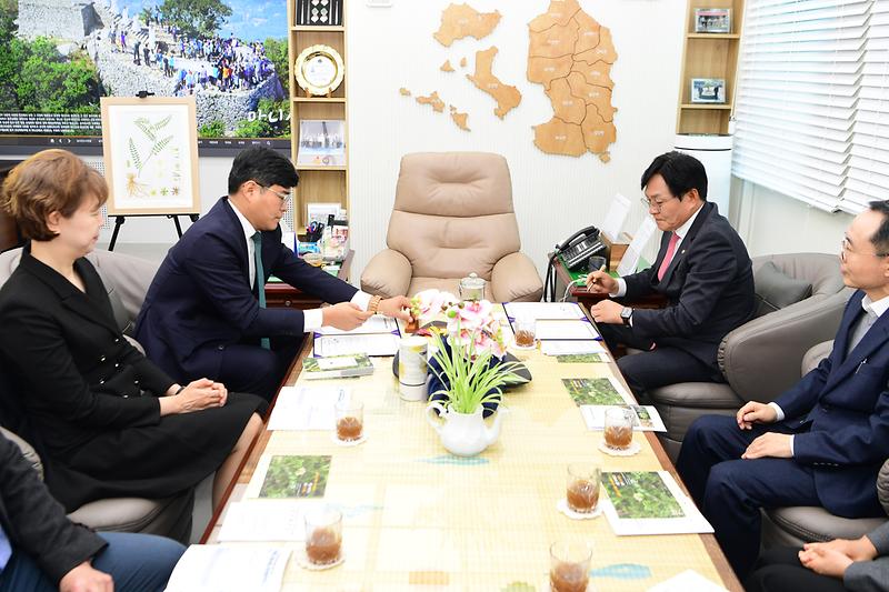 강화군_국립수목원_업무협약식_(3).jpg 이미지