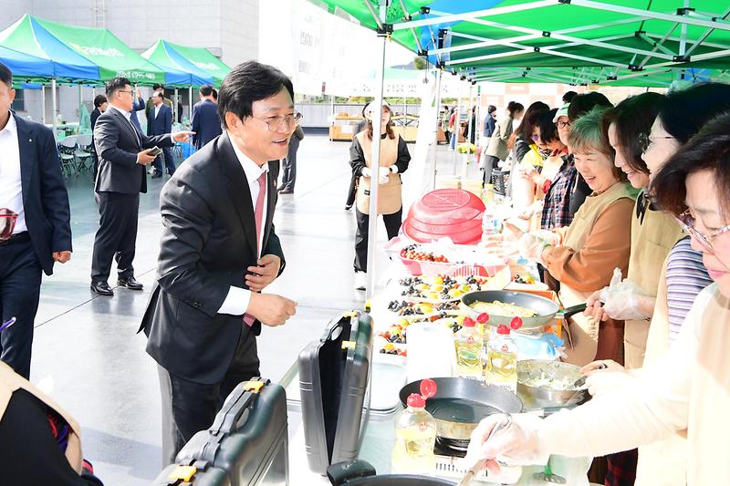 강화농협_이웃사랑_행복_바자회_(4).jpg 이미지