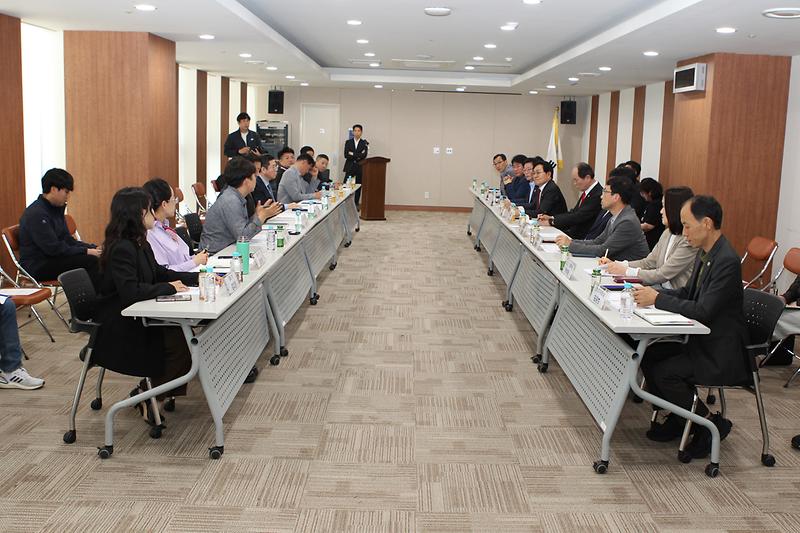 고인돌_체육관_활용_현황_청취_(14).jpg 이미지