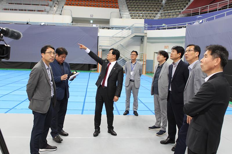 고인돌_체육관_활용_현황_청취_(2).jpg 이미지