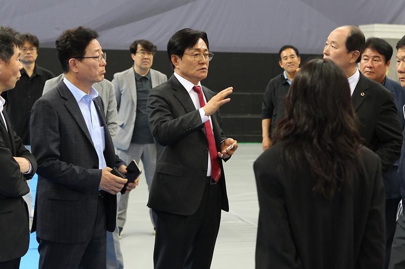 고인돌_체육관_활용_현황_청취_(5).jpg 이미지