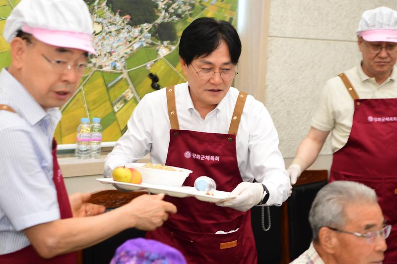 교동면_밥차_봉사활동_(11).jpg 이미지