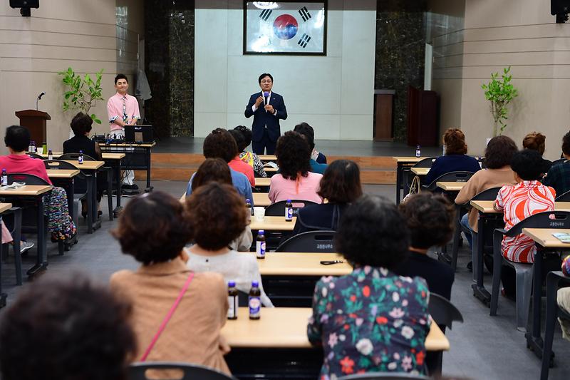 교동면_노래교실_(3).jpg 이미지