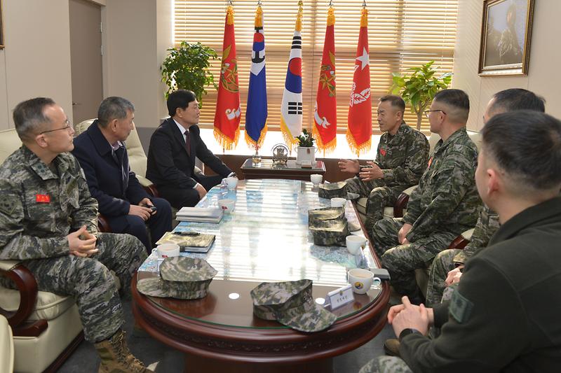 해병대_2사단_설명절_맞이_위문_(4).jpg 이미지