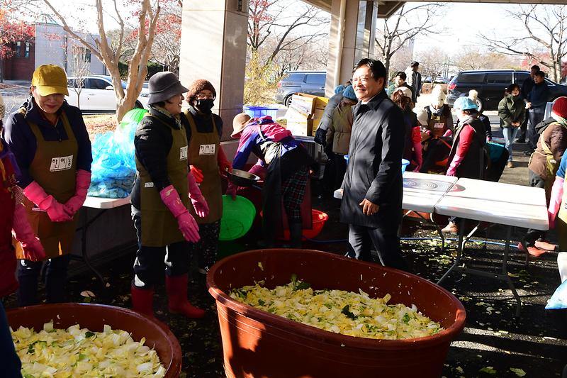 한여농_연합회_김치나눔행사_(3).jpg 이미지