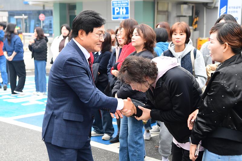 일반공무직_선진지견학__(1).jpg 이미지