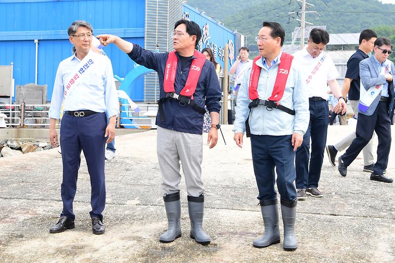 인천시장_강화군_수산시장_방문_(4).jpg 이미지