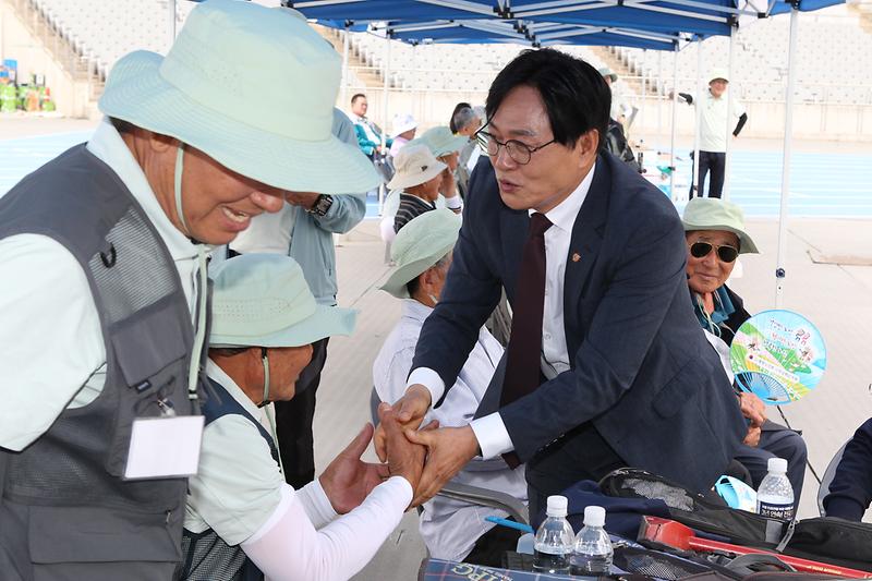 인천시장_기_노인건강체육대회_(7).jpg 이미지