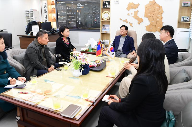 몽골_자유구역청장_강화군_방문_(9).jpg 이미지