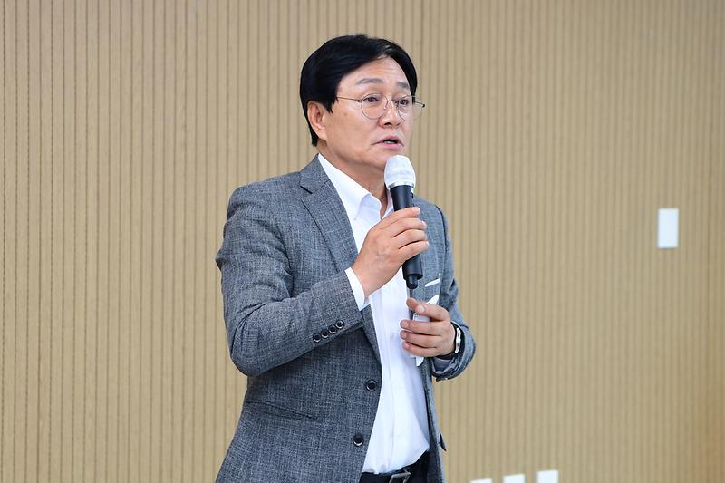 노인복지시설_종사자_법정의무교육_(8).jpg 이미지