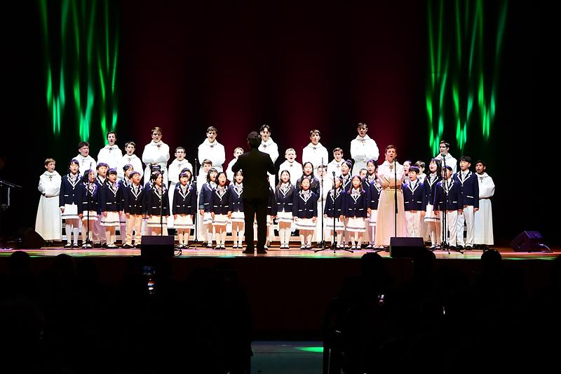 파리나무십자가_소년합창단_공연_(1).jpg 이미지