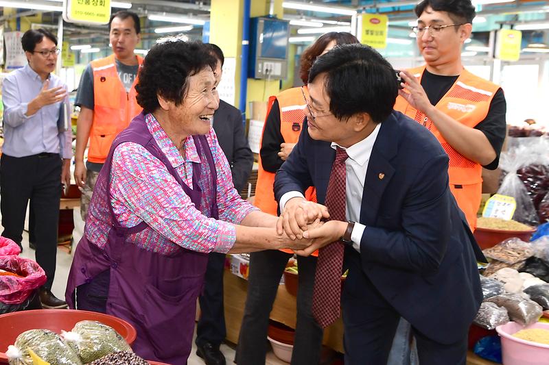 풍물시장_추석인사_(3).jpg 이미지