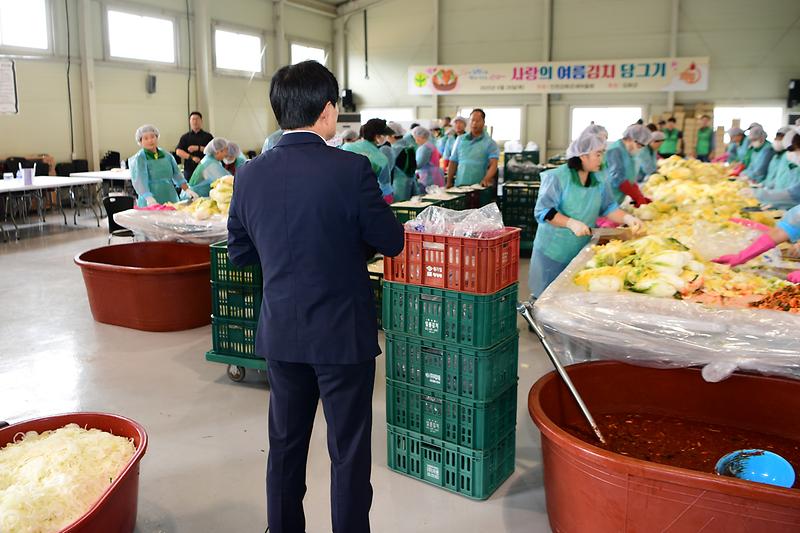 새마을지회_사랑의_여름김치_나누기_행사_(5).jpg 이미지