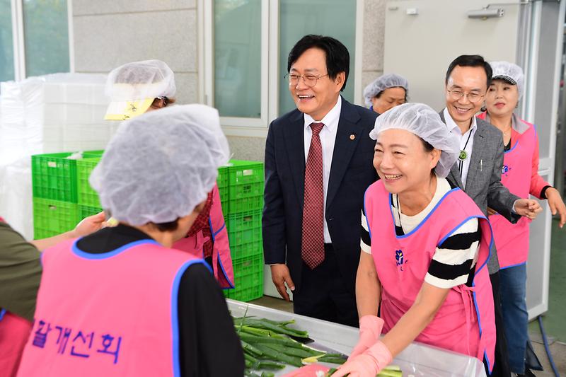 생활개선회_추석김치_나눔행사_(1).jpg 이미지