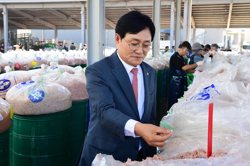 새우젓_위판장_(15).jpg 이미지