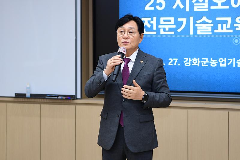 시설오이_재배교육_(2).jpg 이미지