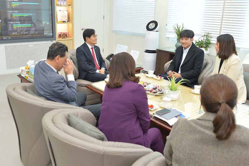 태국_빡끄렛군_공무원_강화군청방문_(6).jpg 이미지