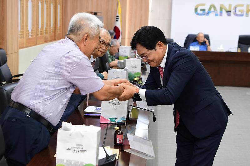 원로자문회의_(1).jpg 이미지