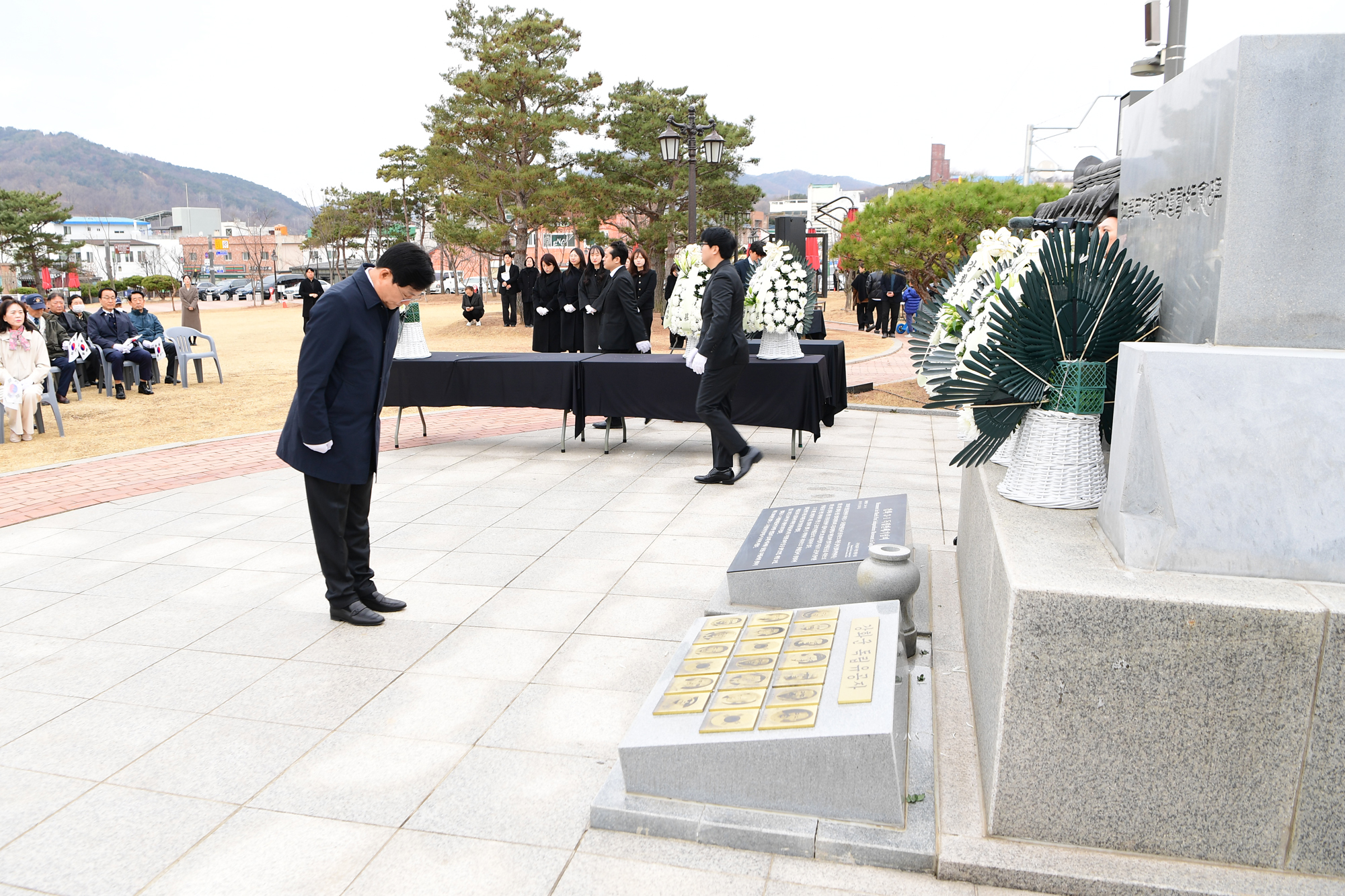  3.1운동기념비_참배_(6).jpg 이미지