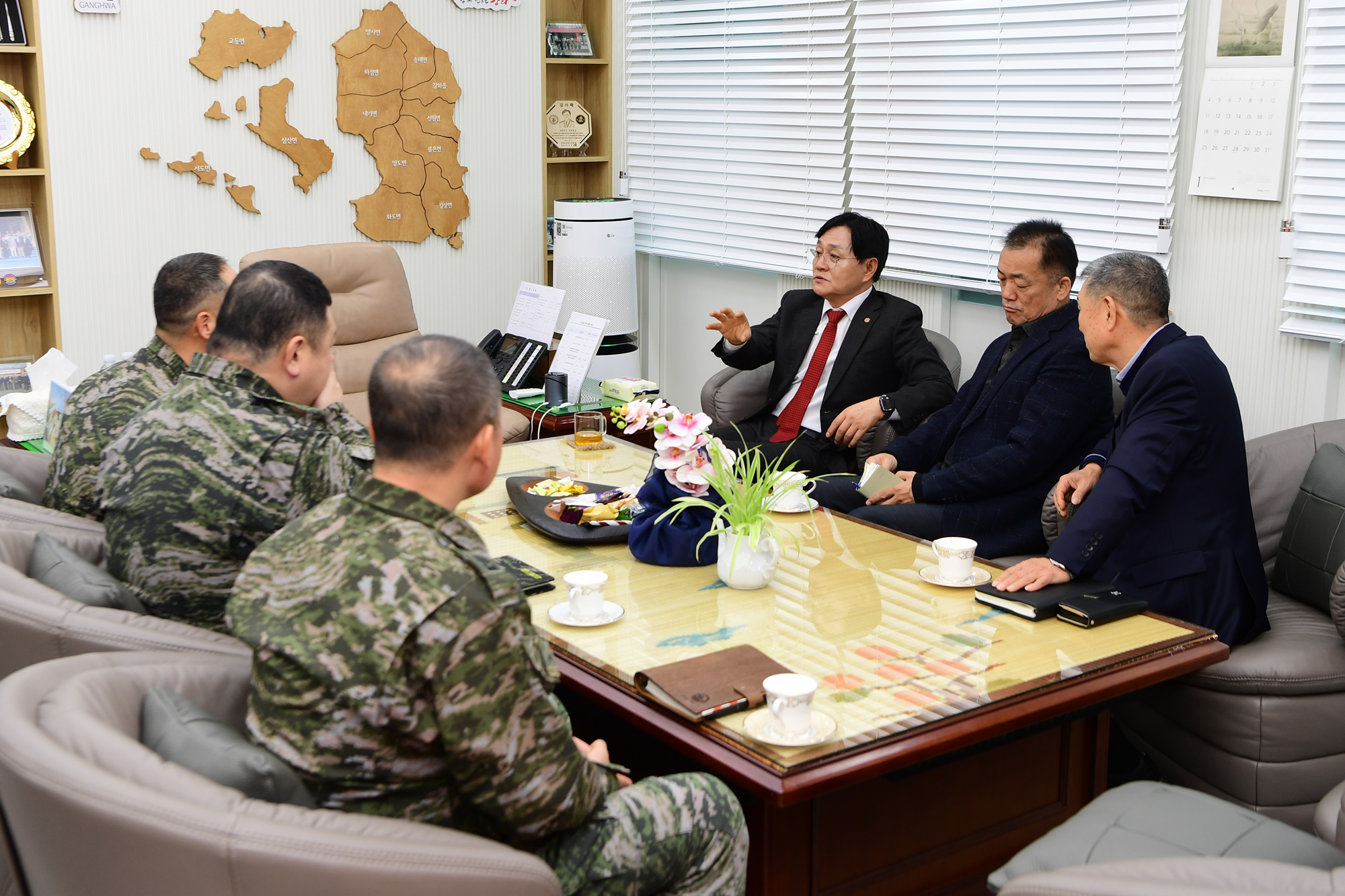  해병대_5여단장_강화군청_방문_(6).jpg 이미지