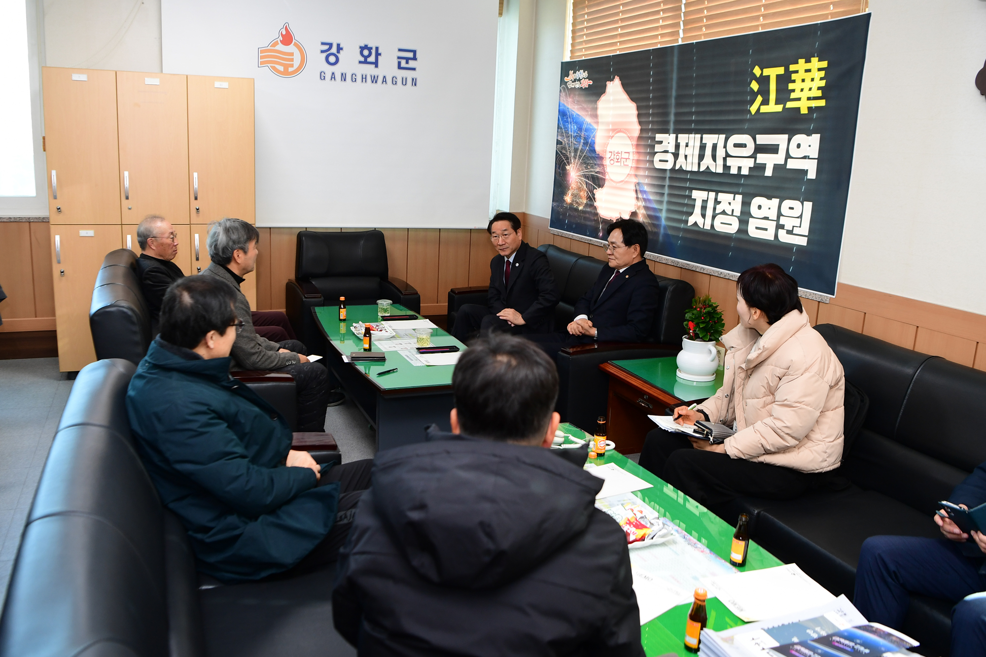  인천시장_기자실_방문_(4).jpg 이미지