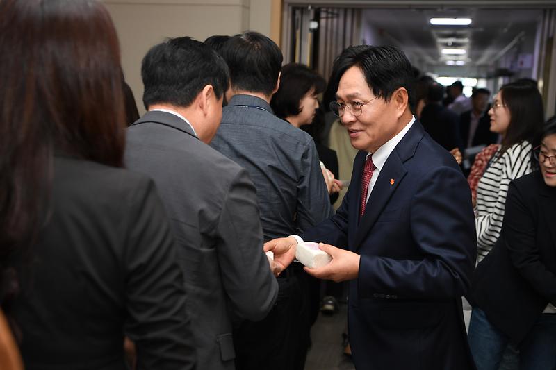 10월_중_직원조회_(15).jpg 이미지