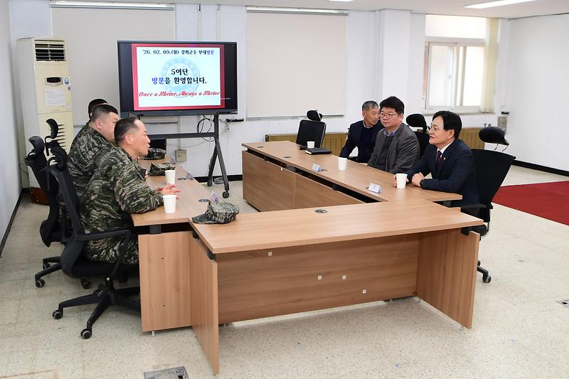 5여단_설_맞이_위문_(3).jpg 이미지