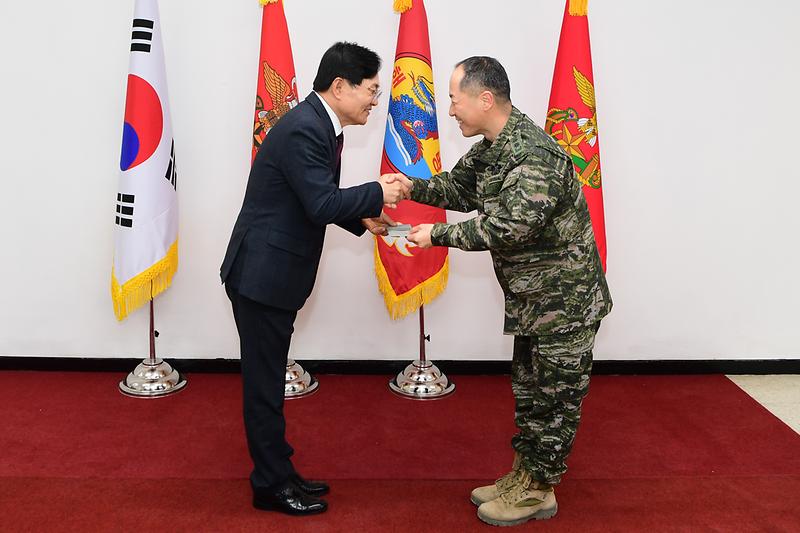 5여단_설_맞이_위문_(5).jpg 이미지