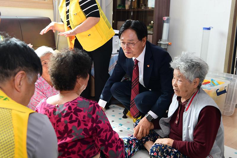 6월 찾아가는 토탈 봉사현장 격려 사진
