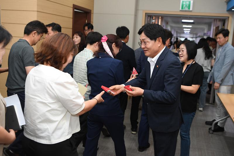 8월_중_직원조회_(3).jpg 이미지