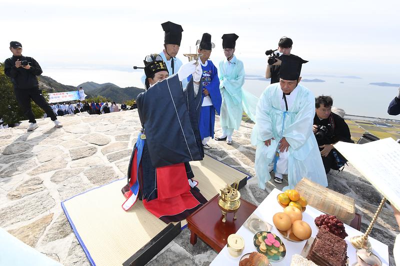 개천대제_및_전국체전_성화채화_(34).jpg 이미지