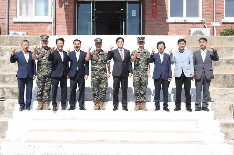 강화군_및_농림축수산업_발전_정책협의회_군부대_위문_(3).jpg 이미지