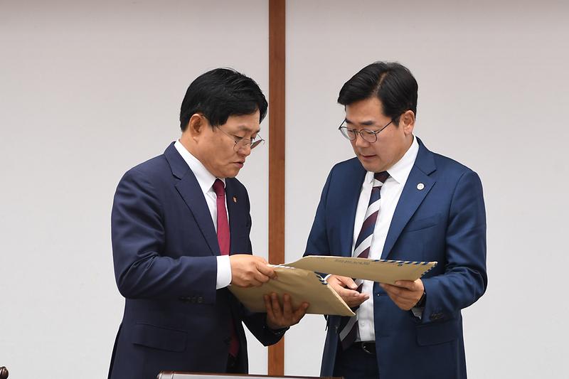 건의서_전달_(1).jpg 이미지