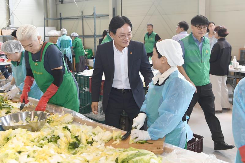 새마을지회_여름김치_나눔행사_(2).jpg 이미지