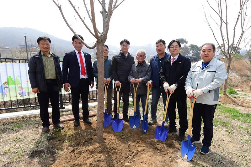 식목일_식목행사_(4).jpg 이미지